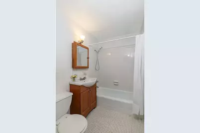579 W 215th Street #5A, New York City, NY 10034 - Photo 7