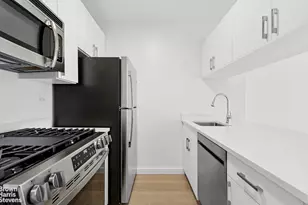 500 W 43rd St, New York City, NY 10036 - Photo 3