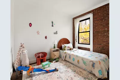 21-06 35th Street #3E, Astoria, NY 11105 - Photo 5