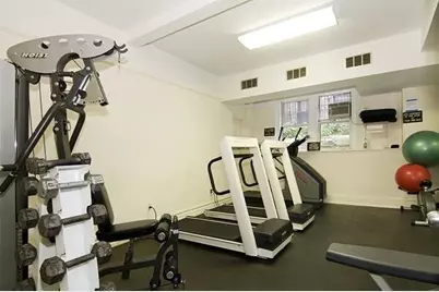 304 W 75th Street #6F, New York, NY 10023 - Photo 9