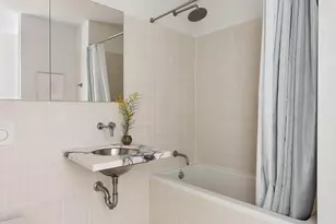 450 Warren St, New York City, NY 11217 - Photo 9