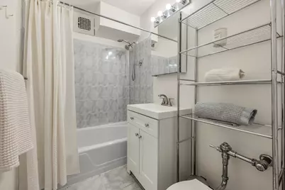 415 Argyle Road #4W, New York City, NY 11218 - Photo 9