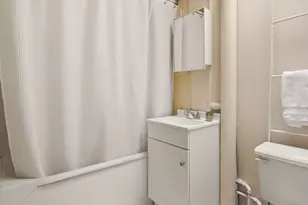 626 Vanderbilt St, New York City, NY 11218 - Photo 15