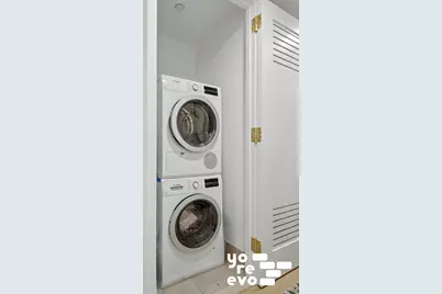 3 Court Square #4308, New York City, NY 11101 - Photo 7