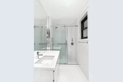 58 W 58th Street #19A, New York City, NY 10019 - Photo 11