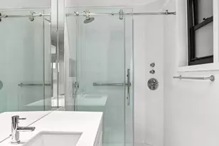 58 W 58th St, New York City, NY 10019 - Photo 11