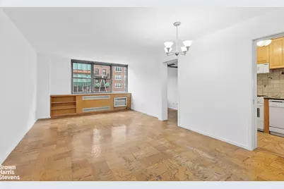 32 Gramercy Park S #5J, New York, NY 10003 - Photo 3