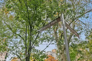 32 Gramercy Pk S, New York, NY 10003 - Photo 17