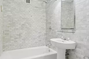 32 Gramercy Pk S, New York City, NY 10003 - Photo 11