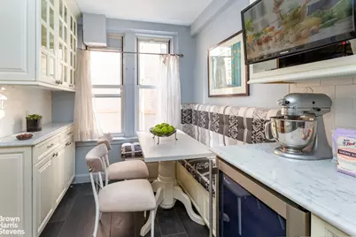 325 E 79th Street #3E, New York City, NY 10075 - Photo 7