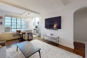 140 E 40th St, New York City, NY 10016 - Photo 3