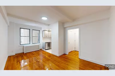 301 E 38th Street #10H, New York City, NY 10016 - Photo 3