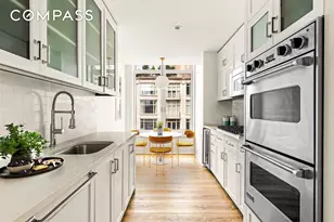 205 W 76th St, New York City, NY 10023 - Photo 3