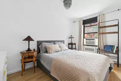 165 Christopher Street #2K, New York City, NY 10014 - Photo 5
