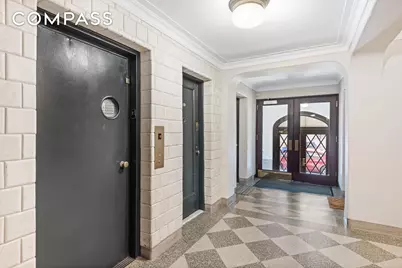 319 W 18th Street #5I, New York, NY 10011 - Photo 11