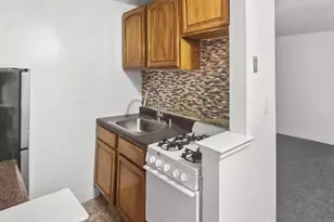 87-20 175th St, Jamaica, NY 11365 - Photo 7