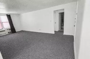 87-20 175th St, Jamaica, NY 11365 - Photo 3