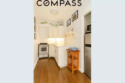 60 E 9th Street #512, New York City, NY 10003 - Photo 3