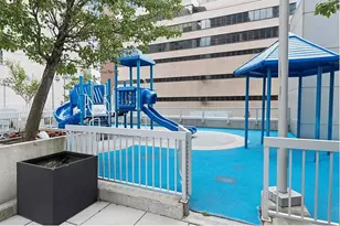 635 W 42nd St, New York City, NY 10036 - Photo 17