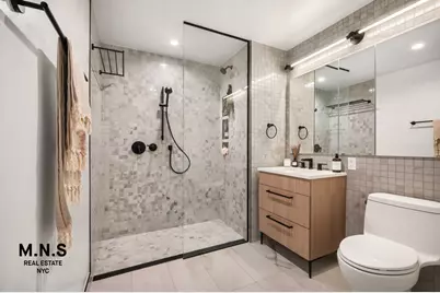 22-54 46th Street #302, New York City, NY 11105 - Photo 19