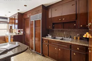 875 Park Ave, New York City, NY 10075 - Photo 11