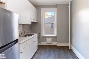 673 41st St, New York City, NY 11232 - Photo 5