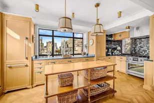 44 E 67th St, New York City, NY 10065 - Photo 3
