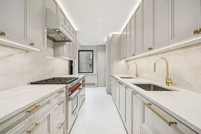 923 5th Avenue #4A, New York City, NY 10021 - Photo 5