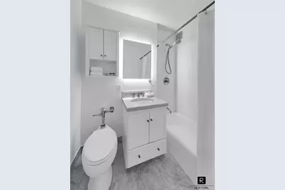 330 E 70th Street #5-J, New York City, NY 10021 - Photo 7