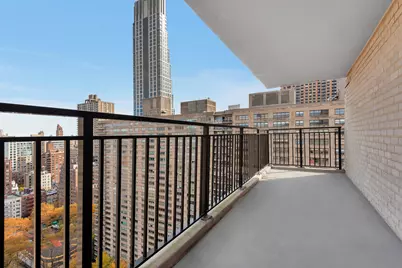 150 W End Avenue #29KL, New York City, NY 10023 - Photo 17