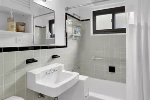 21-85 34th Ave, New York City, NY 11106 - Photo 5