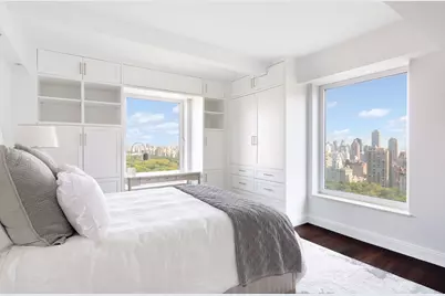 160 Central Park S #3301, New York City, NY 10019 - Photo 9