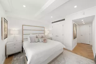 160 Central Park S, New York City, NY 10019 - Photo 7