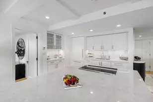 160 Central Park S, New York City, NY 10019 - Photo 5