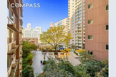 555 Main Street #512, New York City, NY 10044 - Photo 13