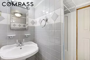 1874 Ryder St, New York City, NY 11234 - Photo 15