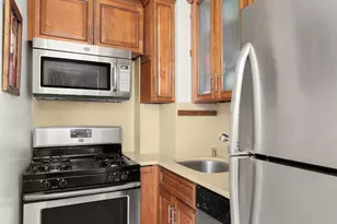 200 E 36th St, New York City, NY 10016 - Photo 5