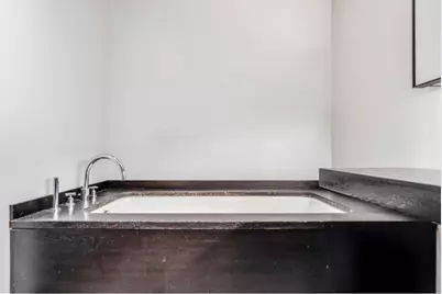 20 Pine Street #2205, New York, NY 10005 - Photo 9