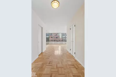 860 United Nations Plaza #15E, New York City, NY 10017 - Photo 7