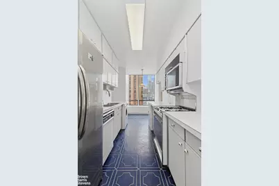 860 United Nations Plaza #15E, New York City, NY 10017 - Photo 3