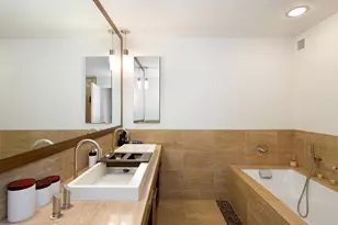 250 E 53rd St, New York, NY 10022 - Photo 5