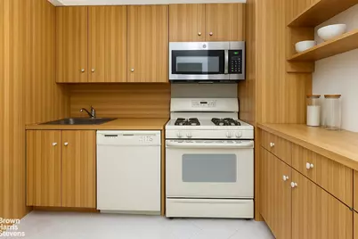 117 E 57th Street #47E, New York City, NY 10022 - Photo 7