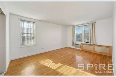 34-25 150th Place #3E, New York City, NY 11354 - Photo 3