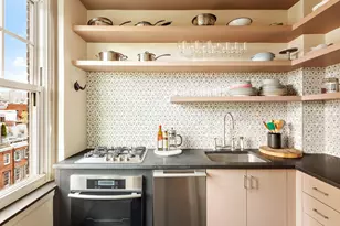 302 W 12th St, New York City, NY 10014 - Photo 5