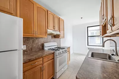 1701 Albemarle Road #F9, New York City, NY 11226 - Photo 5