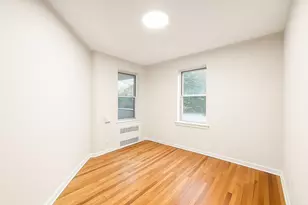 915 E 17th St, New York City, NY 11230 - Photo 11