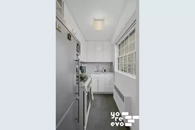 142 E 16th Street #8C, New York City, NY 10003 - Photo 5