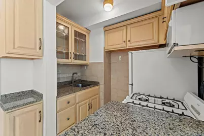 288 Lexington Avenue #3B, New York, NY 10016 - Photo 3