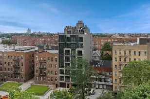 379 Ocean Pkwy, New York City, NY 11218 - Photo 17