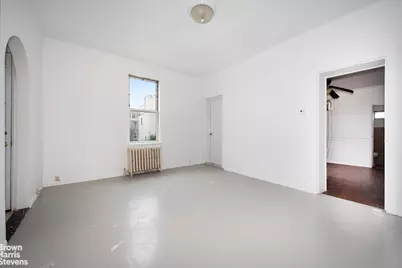18-21 26th Road, New York City, NY 11102 - Photo 15